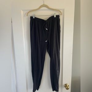 ✌️ Black Peloton Joggers